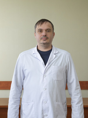 Заведующий отделением противоопухолевой лекарственной терапии с койками дневного стационара Казьмин Андрей Петрович